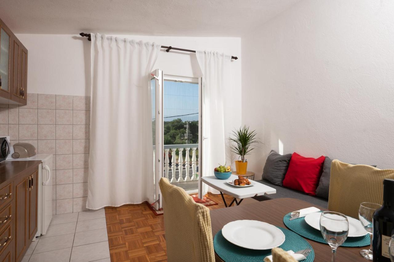 Marina'S Apartments Ražanac エクステリア 写真