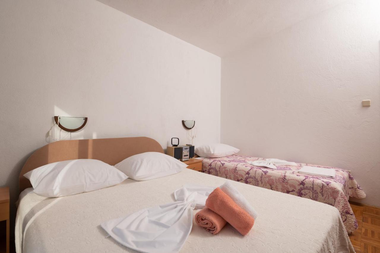 Marina'S Apartments Ražanac エクステリア 写真