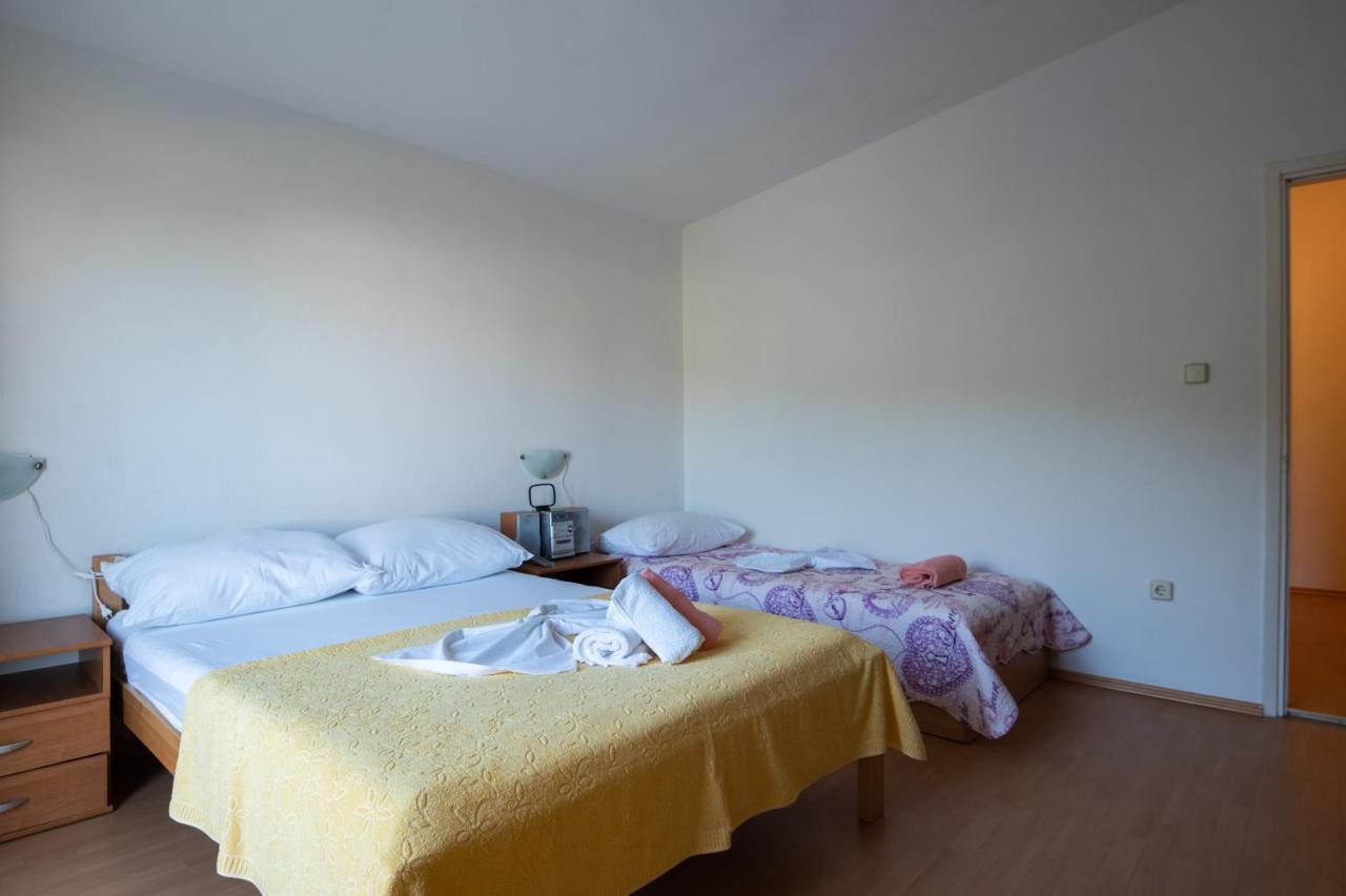 Marina'S Apartments Ražanac エクステリア 写真