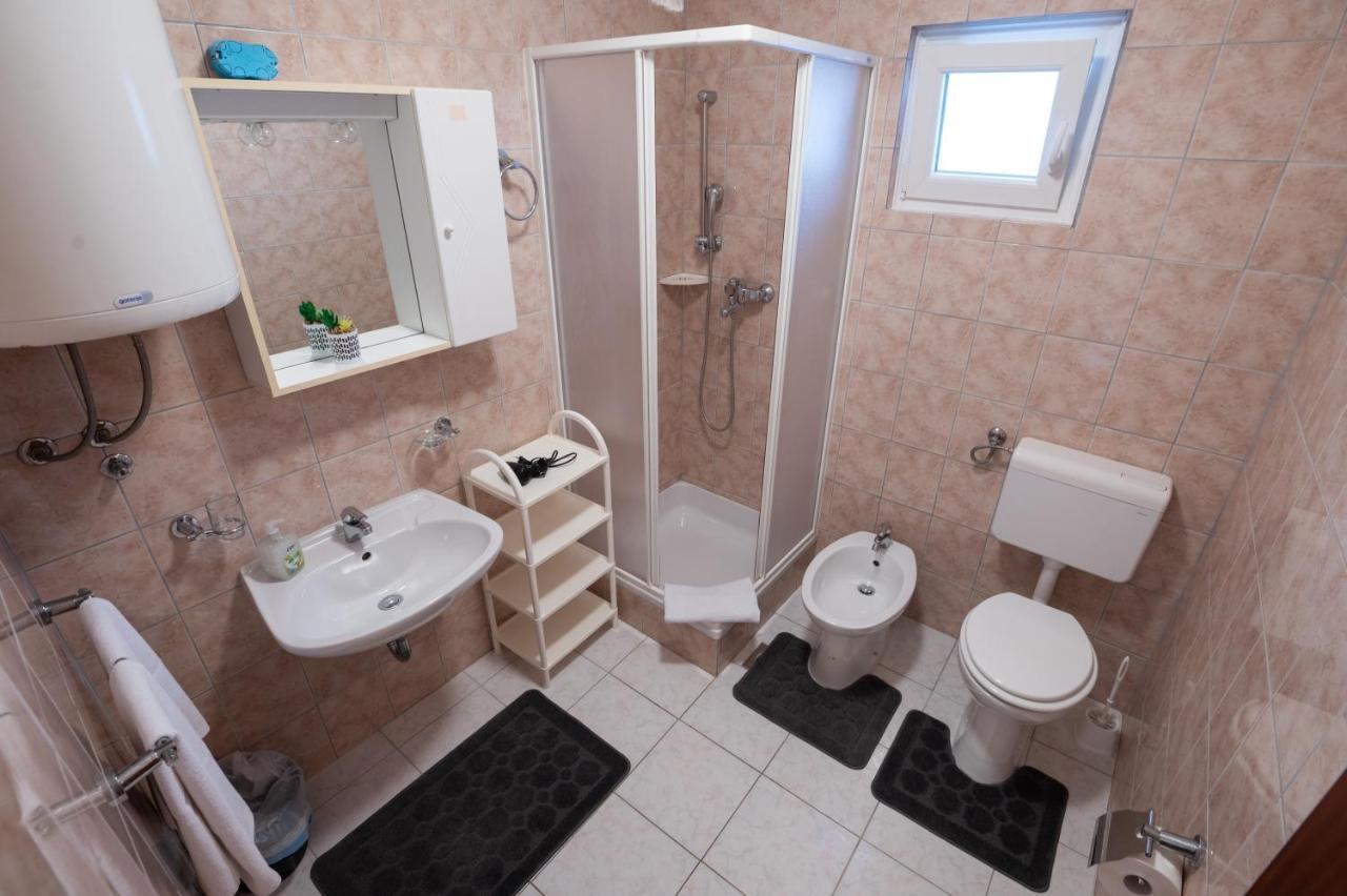 Marina'S Apartments Ražanac エクステリア 写真