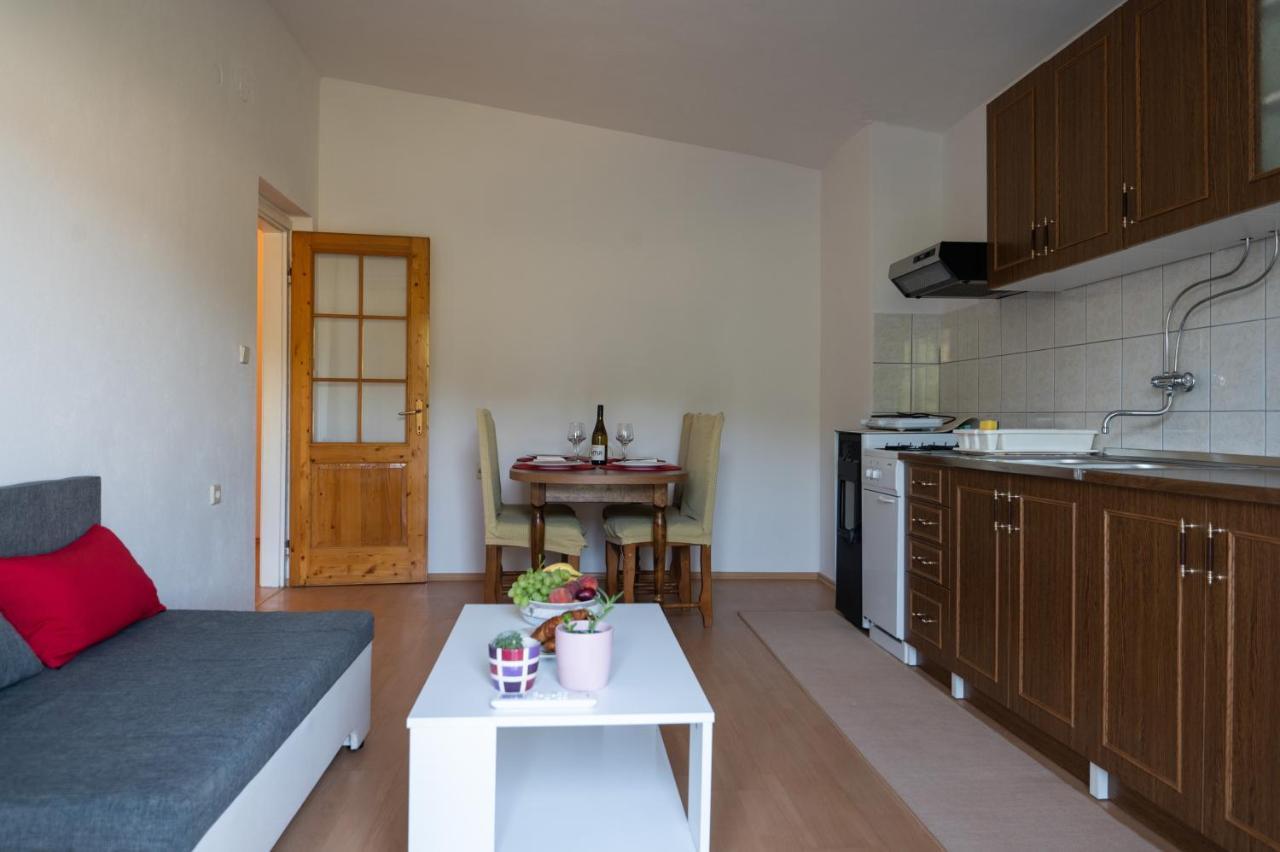 Marina'S Apartments Ražanac エクステリア 写真
