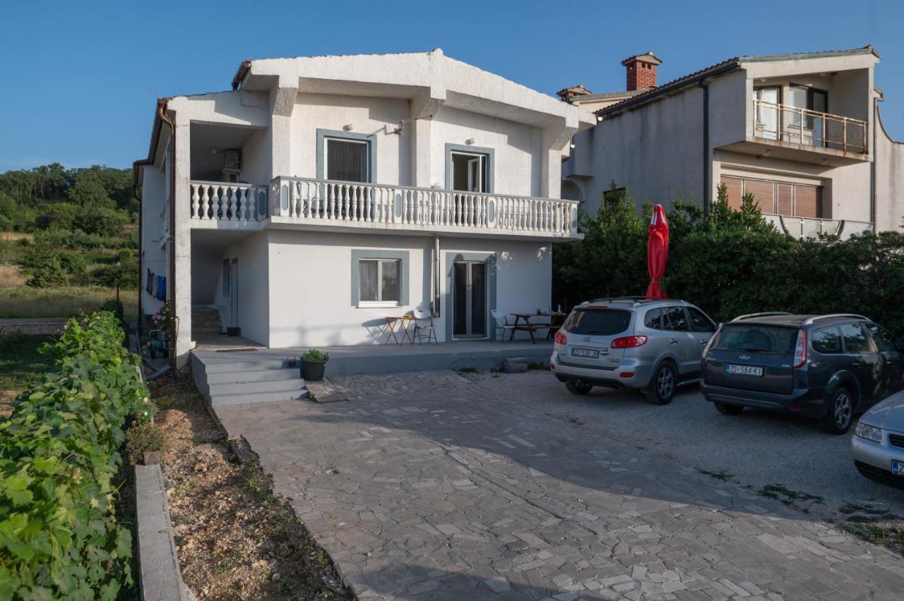Marina'S Apartments Ražanac エクステリア 写真