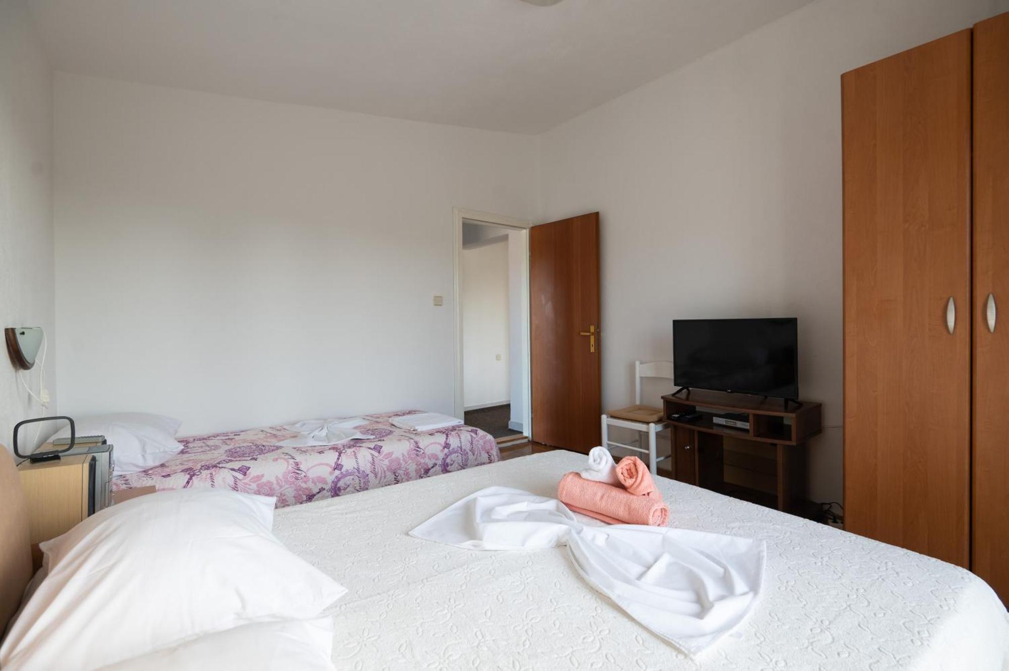 Marina'S Apartments Ražanac 部屋 写真
