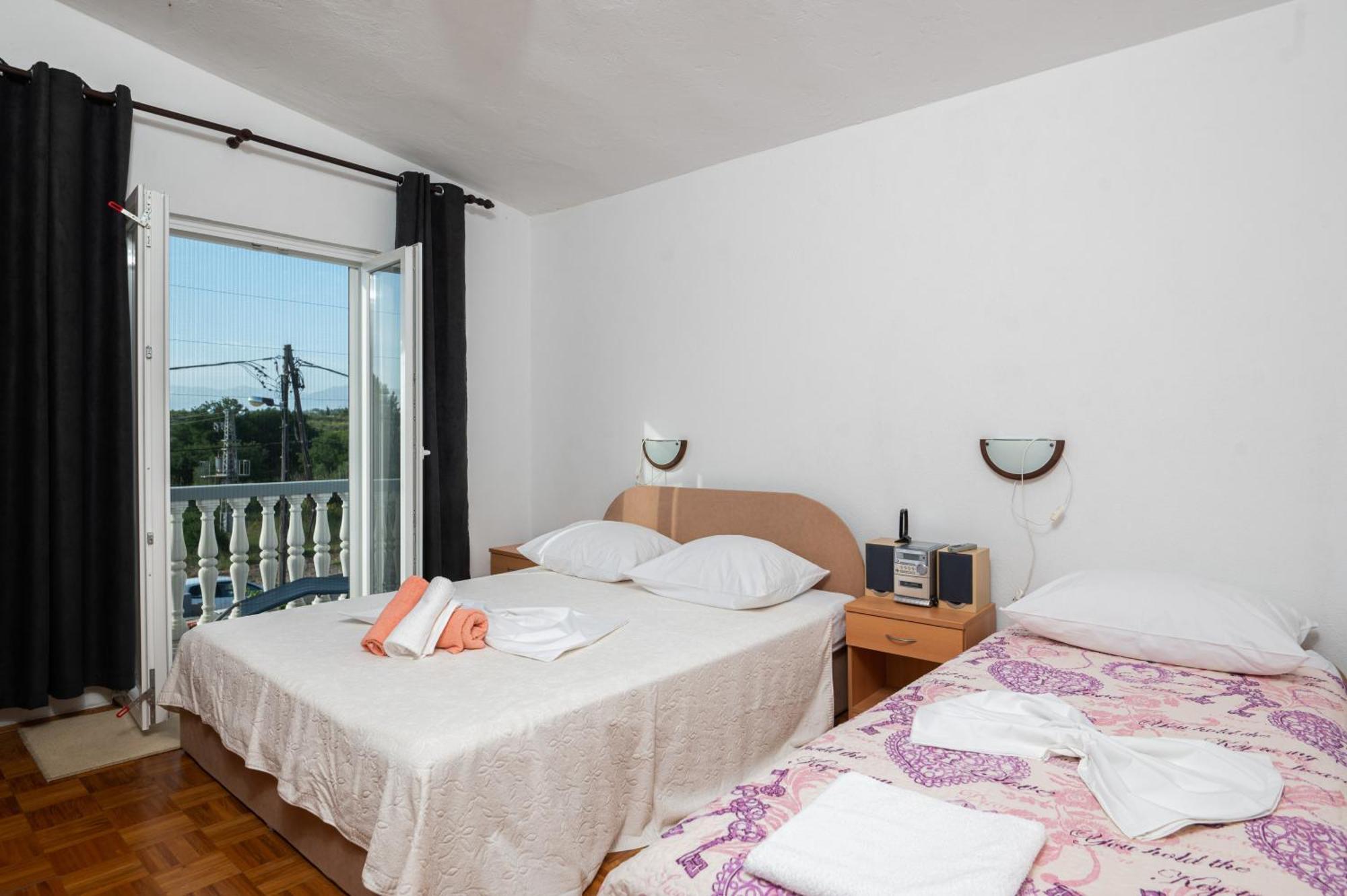 Marina'S Apartments Ražanac 部屋 写真